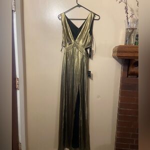 Elegant Gold Evening Gown